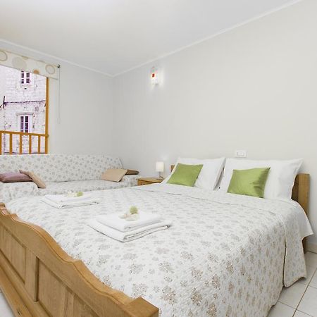 Top City Center Apartments Šibenik Exteriör bild