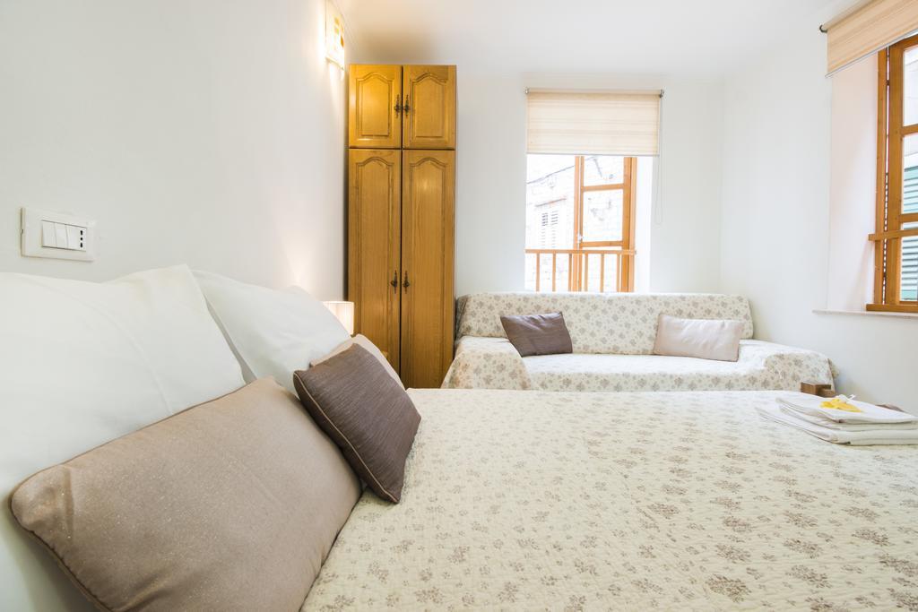 Top City Center Apartments Šibenik Exteriör bild